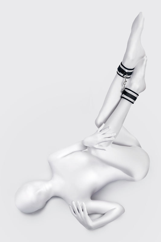 Anonymo BDSM Ayak Kelepçe, Saten, gümüş, 28,5 cm