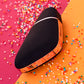 Satisfyer Love Triangle Vakum Dalgası Klitoral Stimülatör, Silikon, Siyah, 8,8 cm