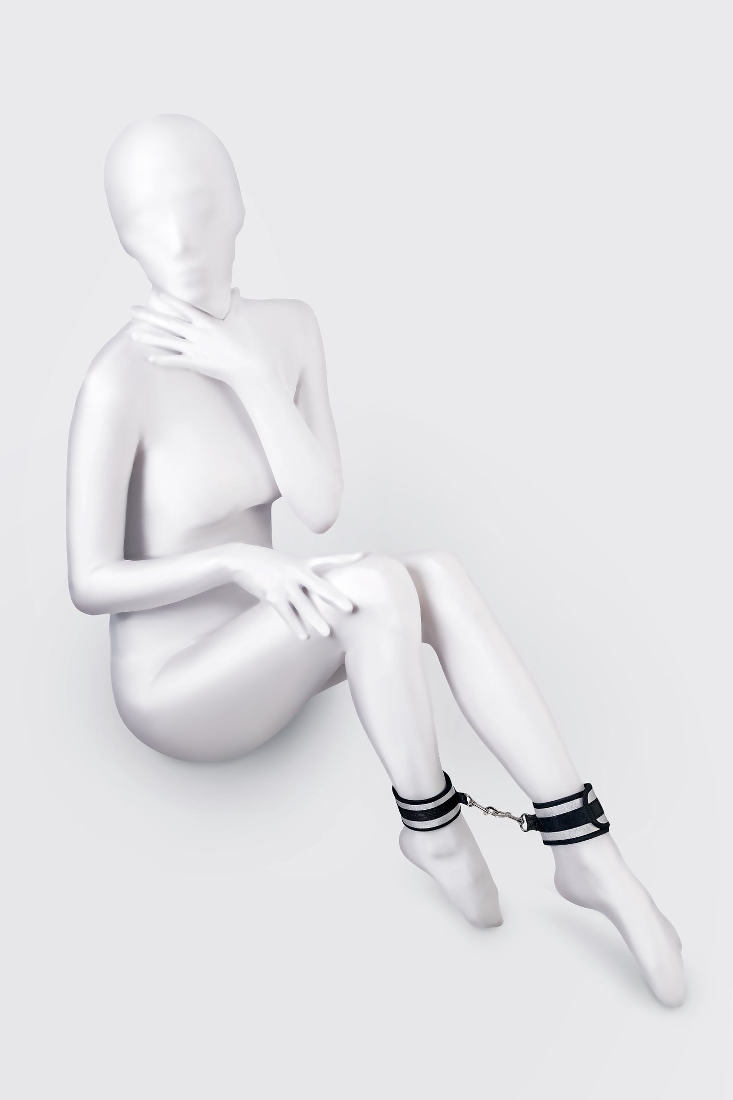 Anonymo BDSM Ayak Kelepçe, Saten, gümüş, 28,5 cm